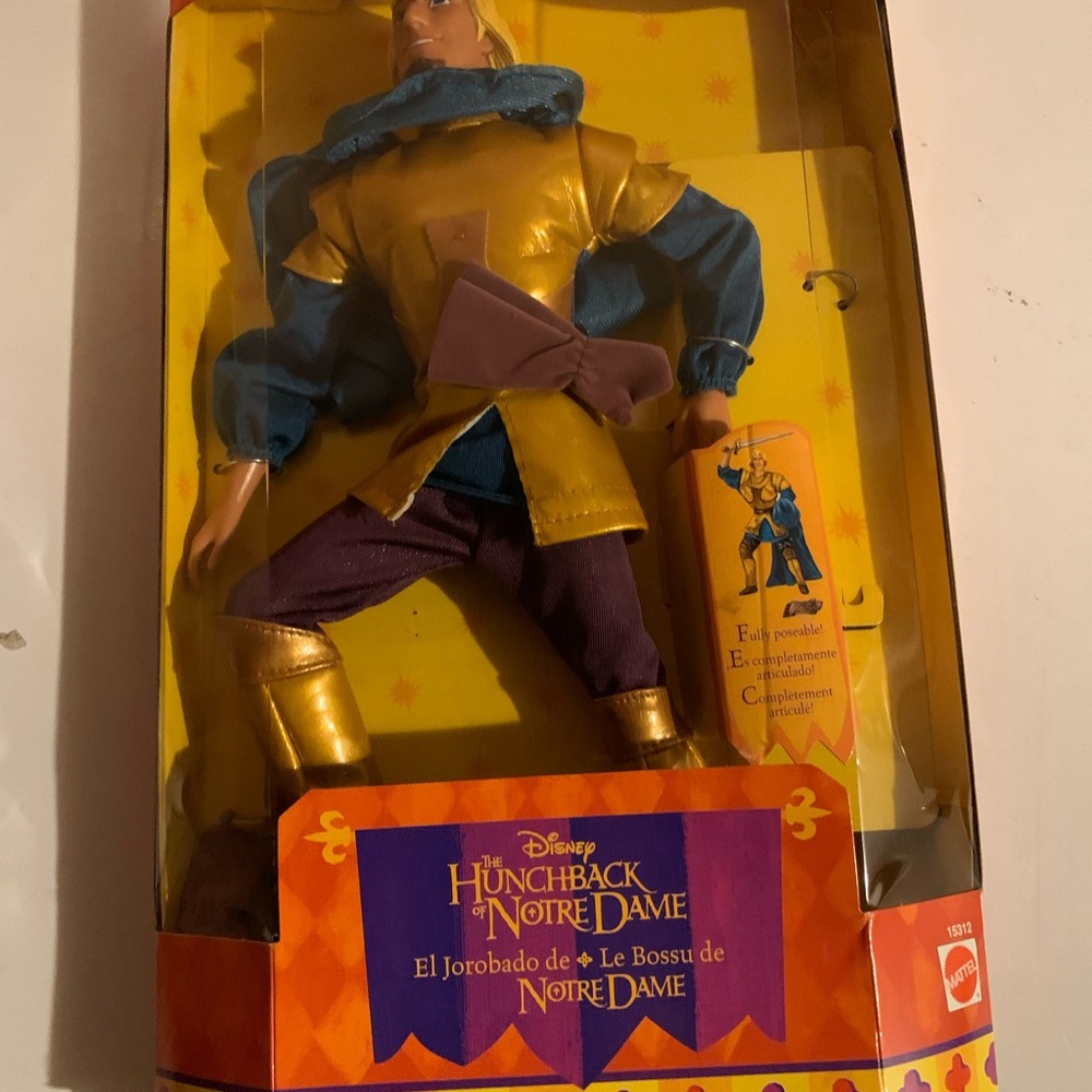 Disney Esmeralda and Phoebus Figure Set - Orange and Blue